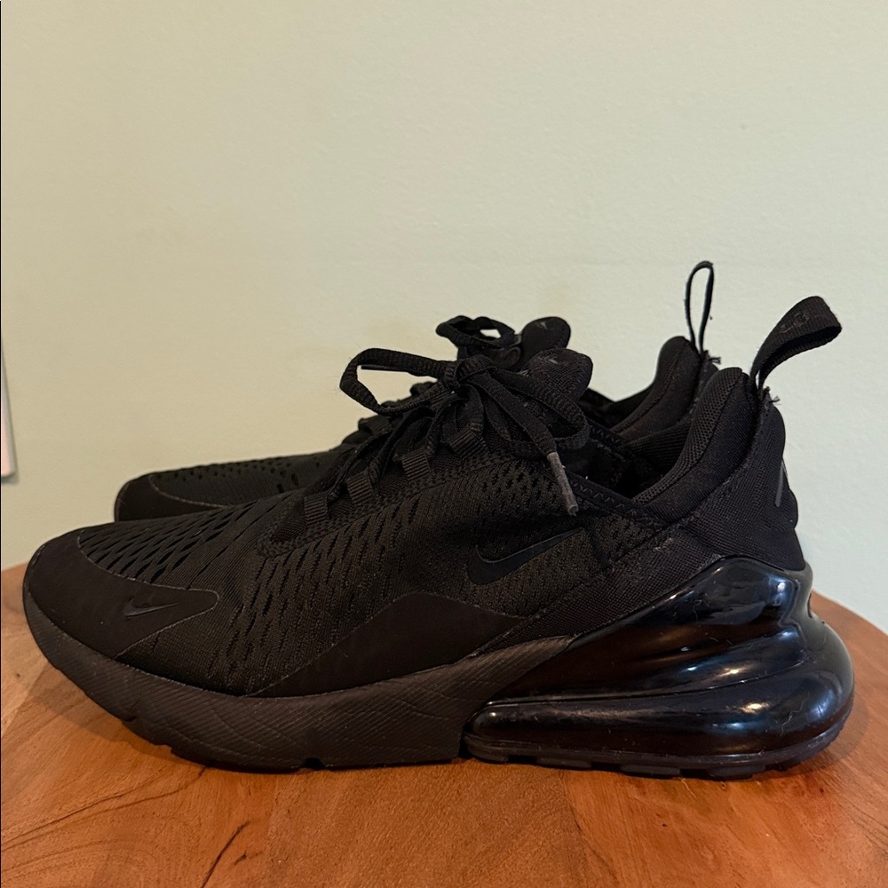 Nike Air Max 270 🖤